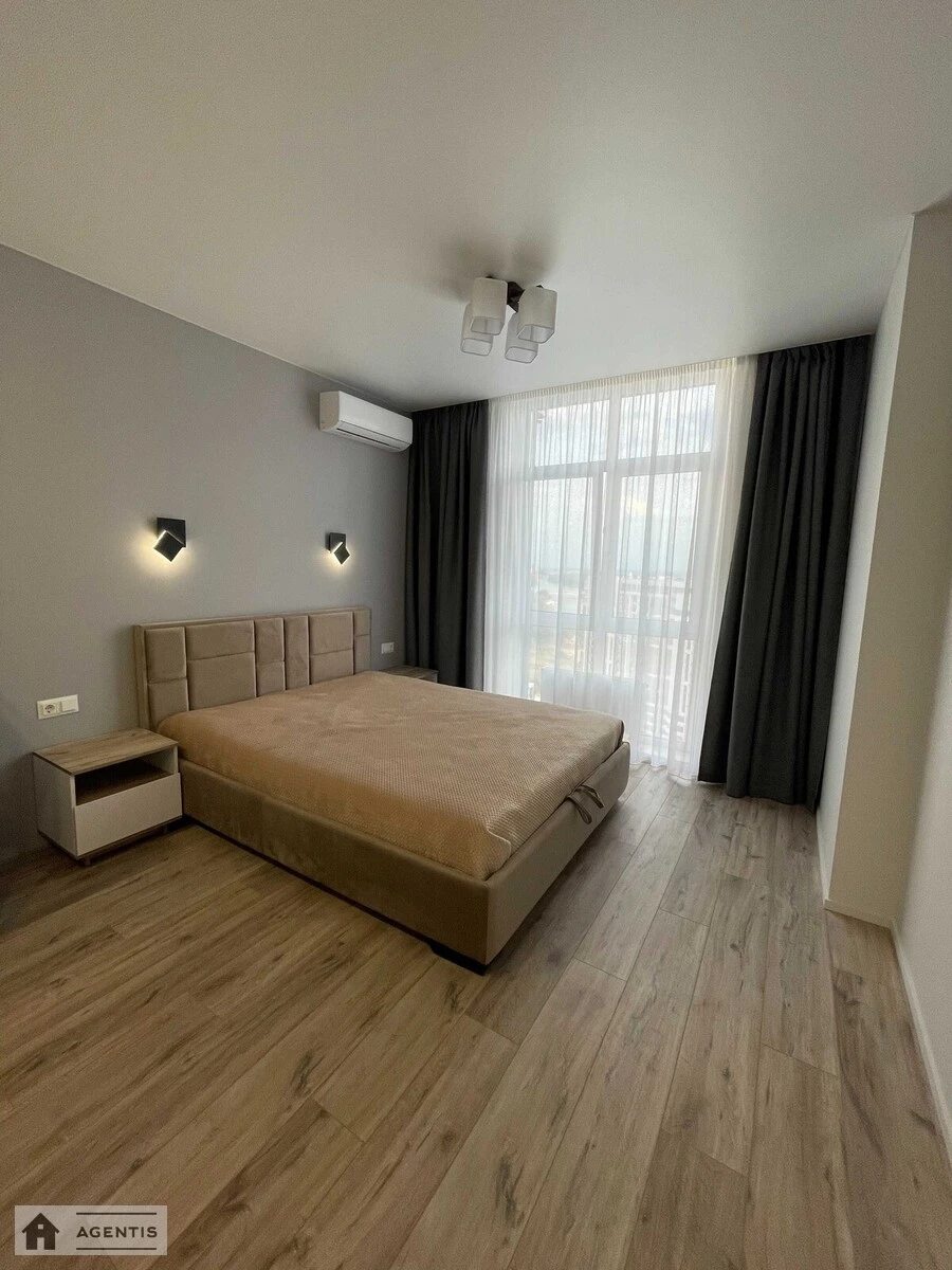 Здам квартиру. 1 room, 52 m², 22 floor/25 floors. 8, Микільсько-Слобідська 8, Київ. 