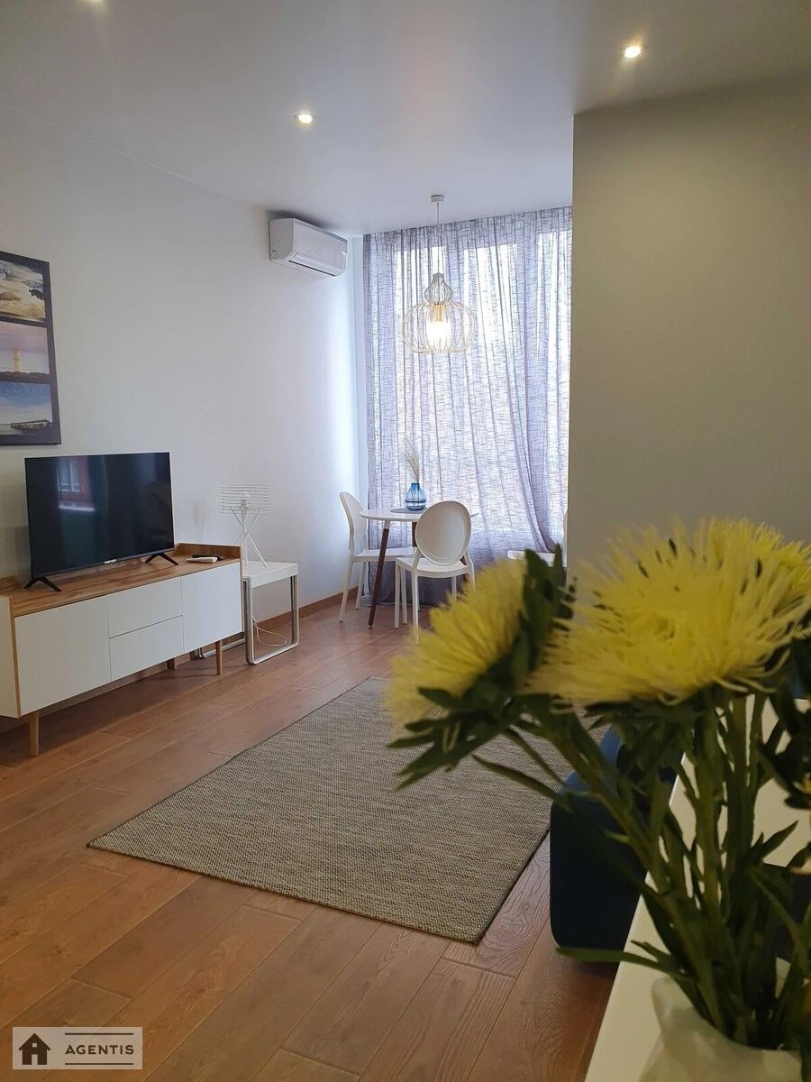 Apartment for rent. 1 room, 30 m², 22 floor/25 floors. 62, Kahovska 62, Kyiv. 