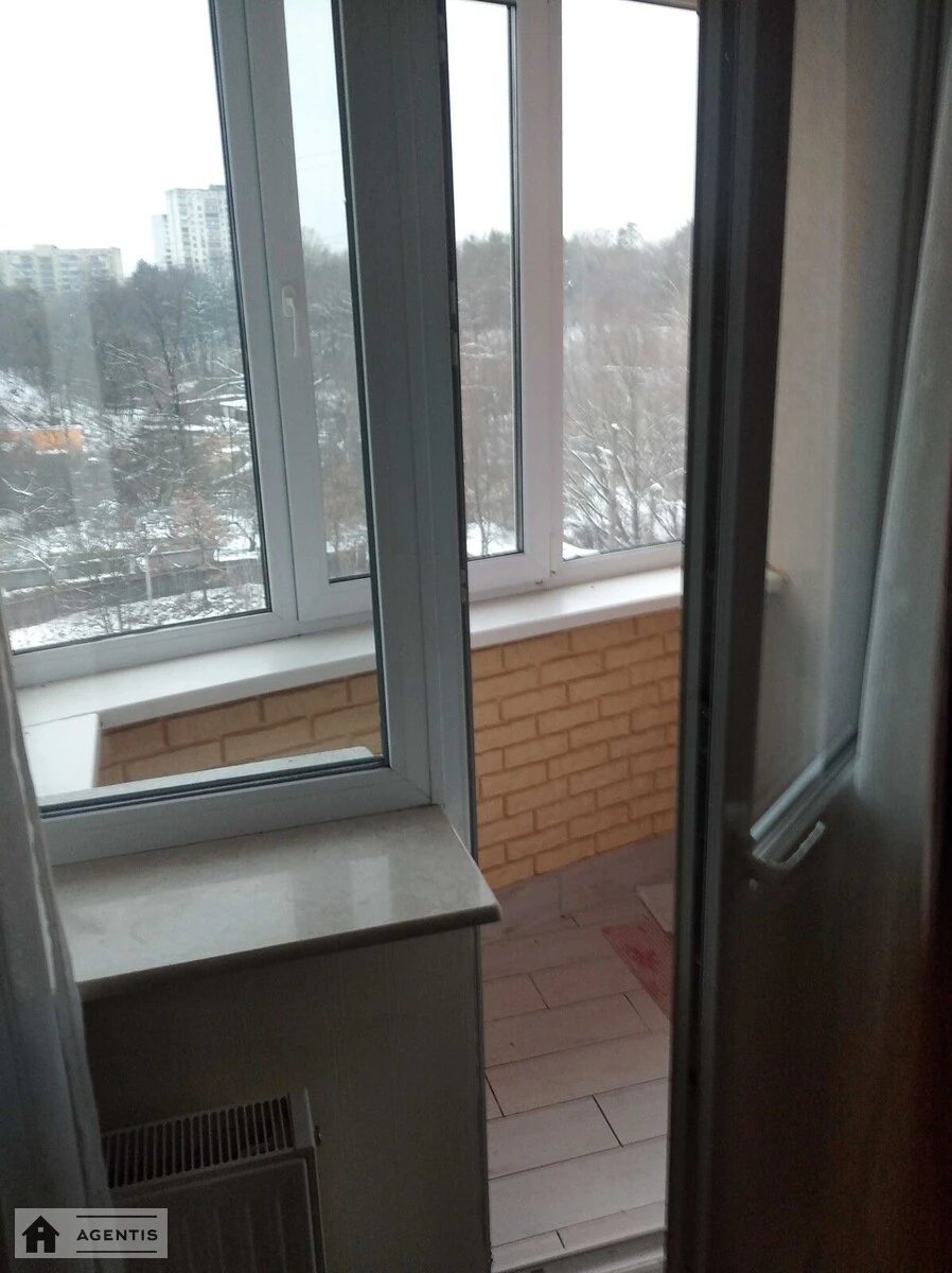 Здам квартиру. 1 room, 22 m², 3rd floor/10 floors. 22, Жамбила Жабаєва вул., Київ. 