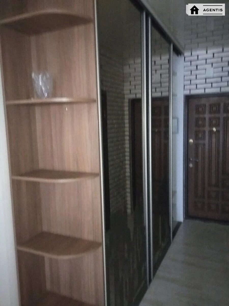 Apartment for rent. 1 room, 22 m², 3rd floor/9 floors. 22, Zhambyla Zhabayeva vul., Kyiv. 