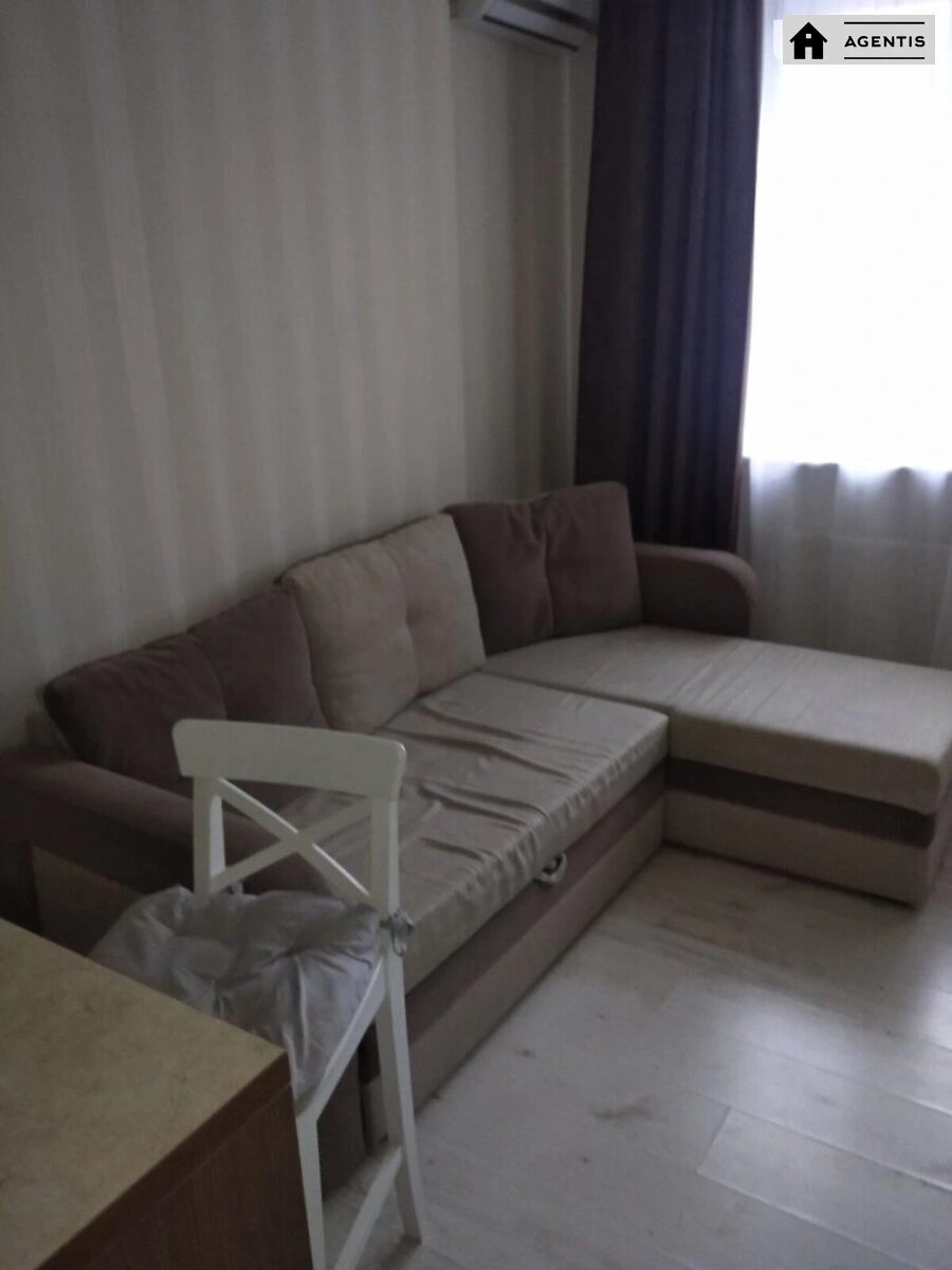 Apartment for rent. 1 room, 22 m², 3rd floor/9 floors. 22, Zhambyla Zhabayeva vul., Kyiv. 