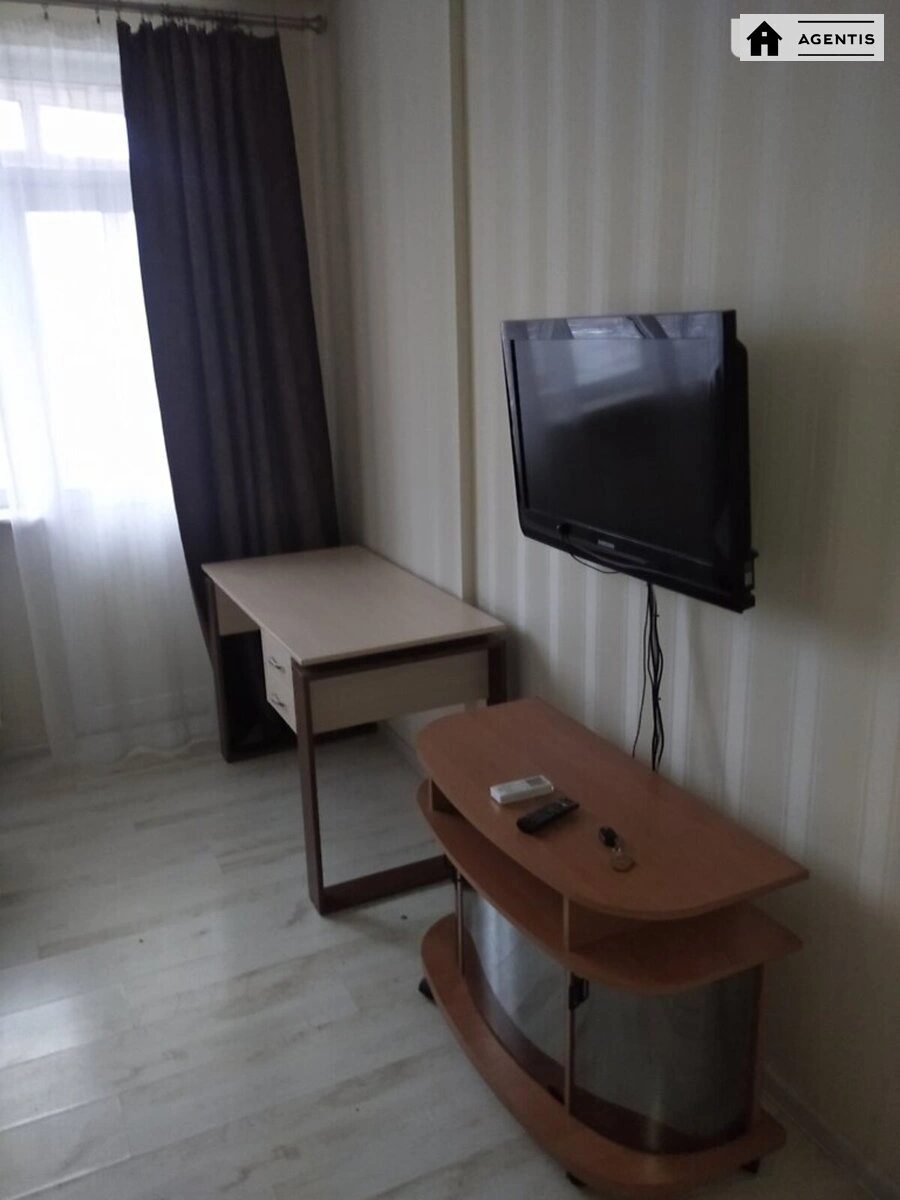 Здам квартиру. 1 room, 22 m², 3rd floor/9 floors. 22, Жамбила Жабаєва вул., Київ. 