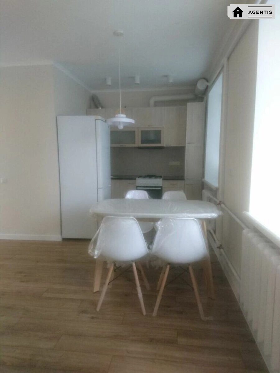 Apartment for rent. 2 rooms, 50 m², 4th floor/16 floors. 24, Onore de Balzaka vul., Kyiv. 