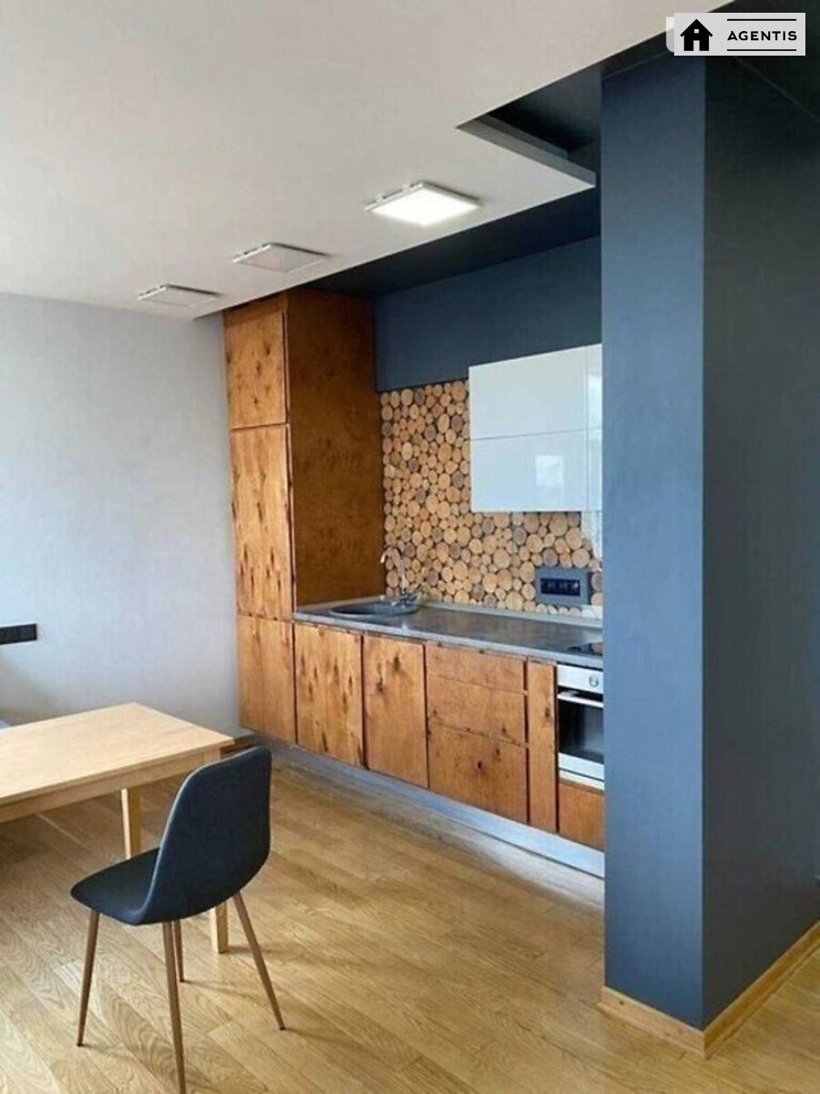 Apartment for rent. 2 rooms, 81 m², 17 floor/17 floors. 18, Mytropolyta Vasylya Lypkivskoho vul. Urytskoho, Kyiv. 