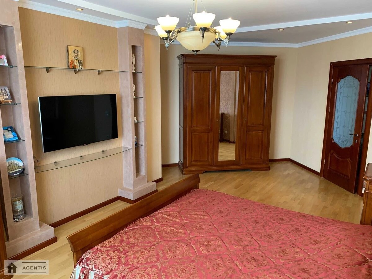 Apartment for rent. 4 rooms, 144 m², 19 floor/24 floors. 1, Sribnokilska 1, Kyiv. 