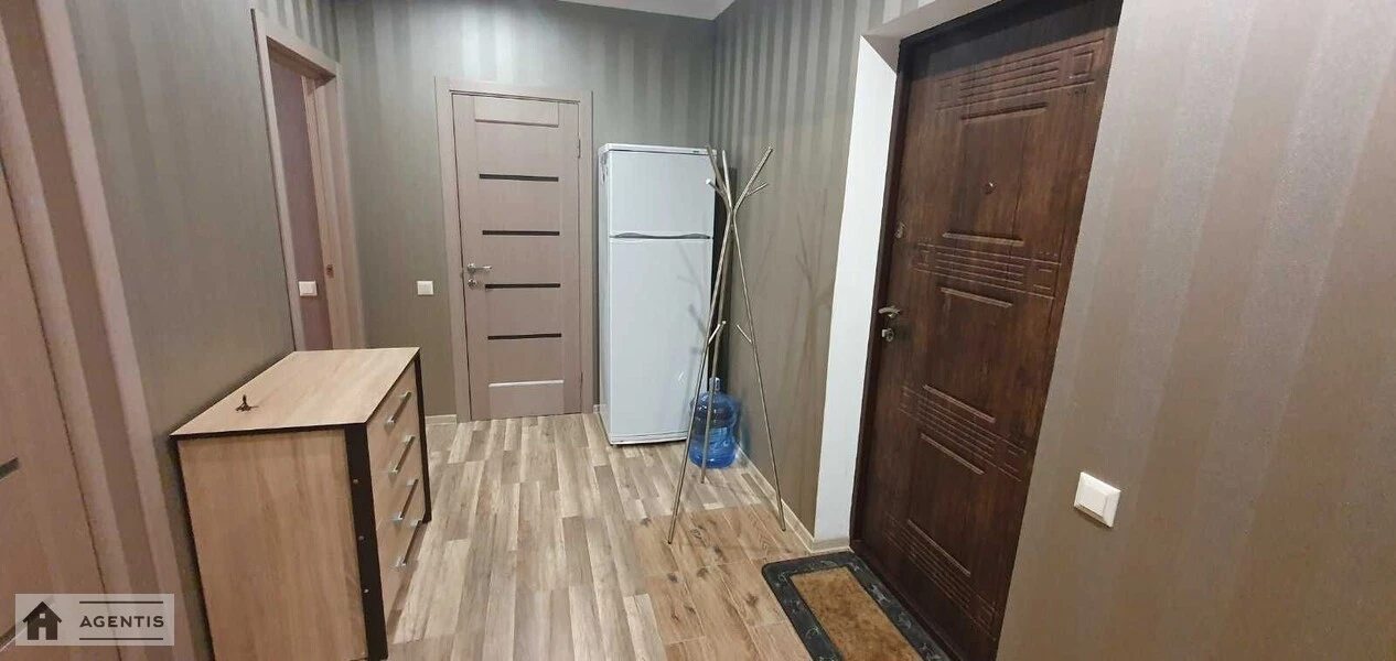 Сдам квартиру. 1 room, 51 m², 2nd floor/17 floors. 19, Академіка Вільямса вул. (Степана Рудницького), Киев. 