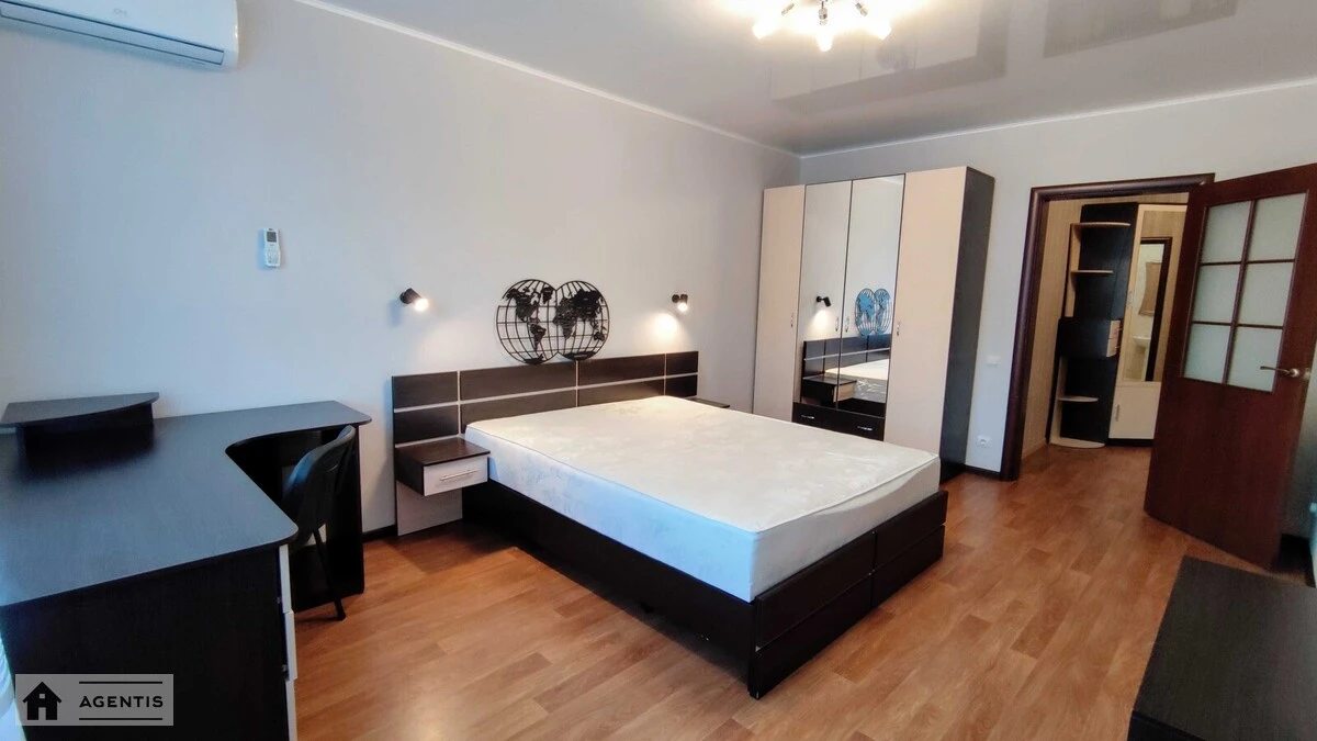 Apartment for rent. 1 room, 42 m², 19 floor/25 floors. 1, Sofiyi Rusovoyi vul., Kyiv. 