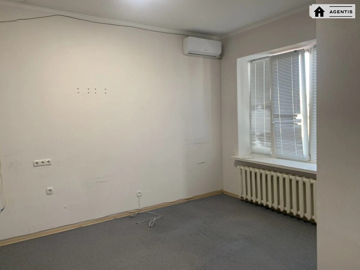 Apartment for rent. 3 rooms, 125 m², 18 floor/18 floors. 13, Dmytrivska 13, Kyiv. 