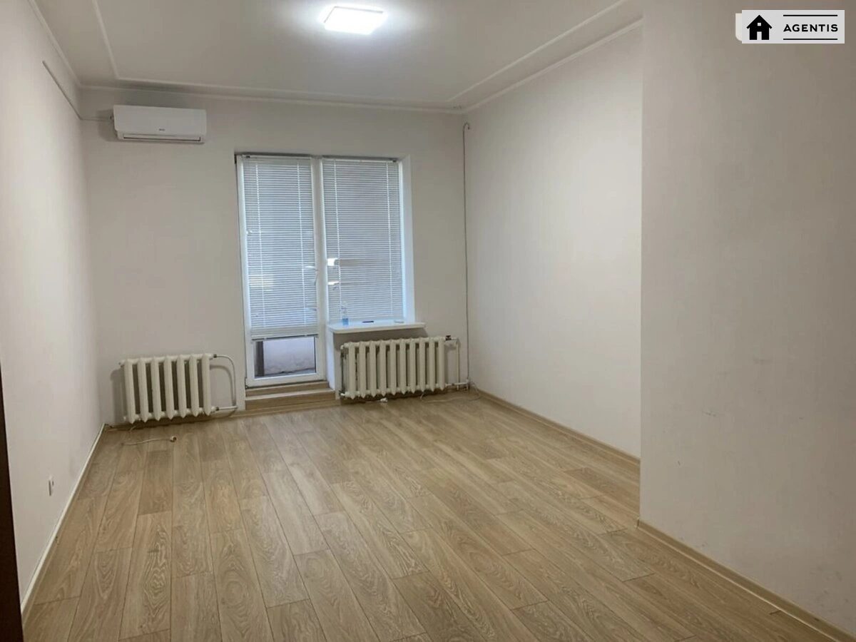 Apartment for rent. 3 rooms, 125 m², 18 floor/18 floors. 13, Dmytrivska 13, Kyiv. 