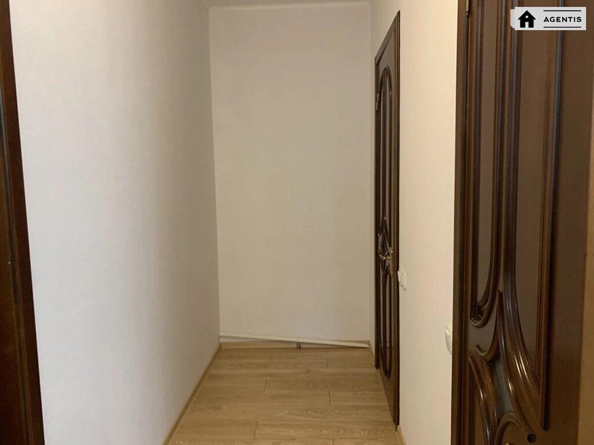 Сдам квартиру. 3 rooms, 125 m², 18 floor/18 floors. 13, Дмитриевская 13, Киев. 