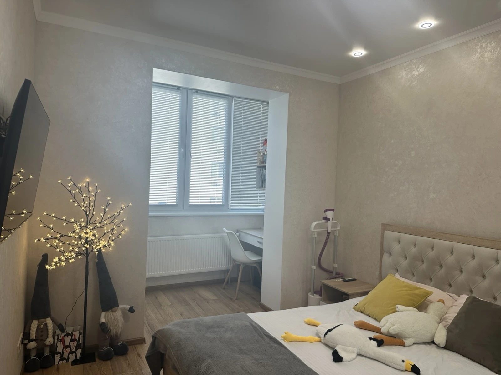 Продаж квартири 2 кімнати, 55 m², 3 пов./5 поверхів. 5, Подільська , Крюківщина. 