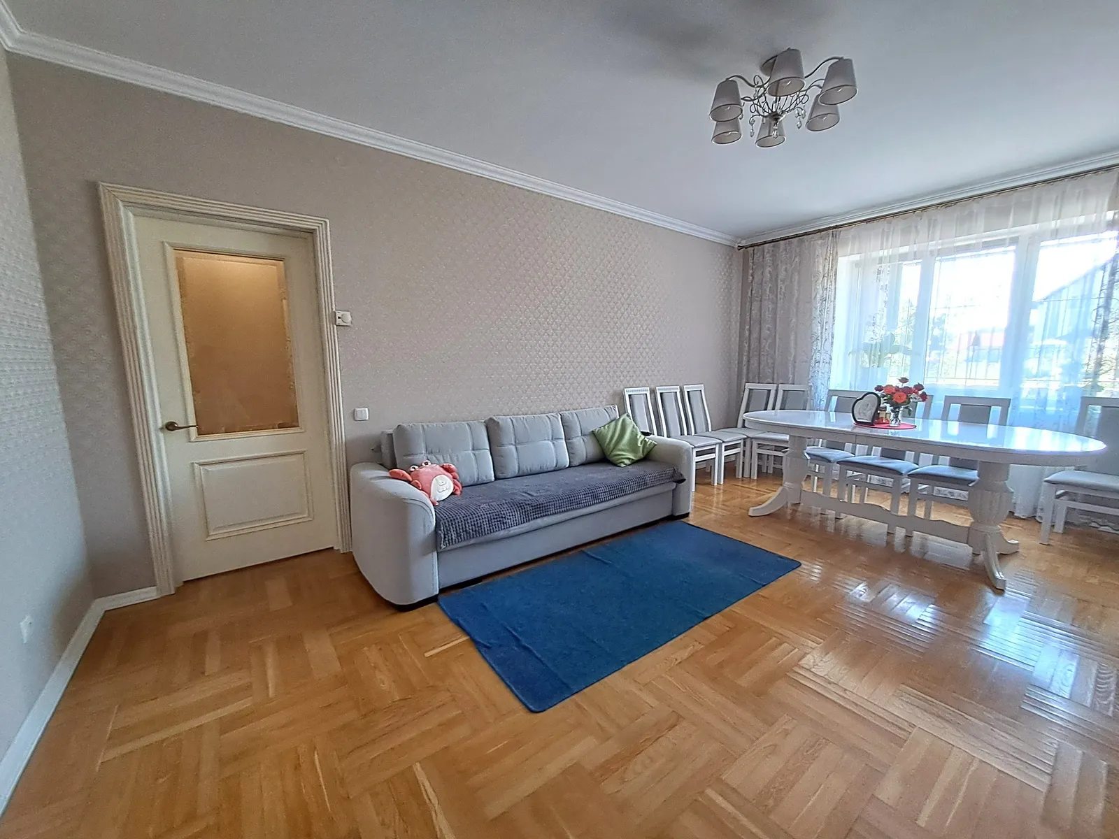 Apartments for sale 3 rooms, 825 m², 1st fl./4 floors. Lepkoho vul., Petrykov. 