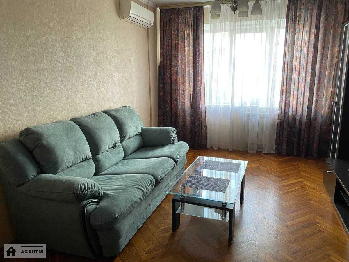 Здам квартиру. 3 rooms, 70 m², 9th floor/9 floors. 9, Оболонський 9, Київ. 