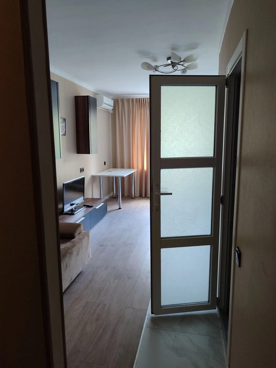 Сдам квартиру. 1 room, 27 m², 6th floor/10 floors. Леоніда Первомайського вул., Киев. 