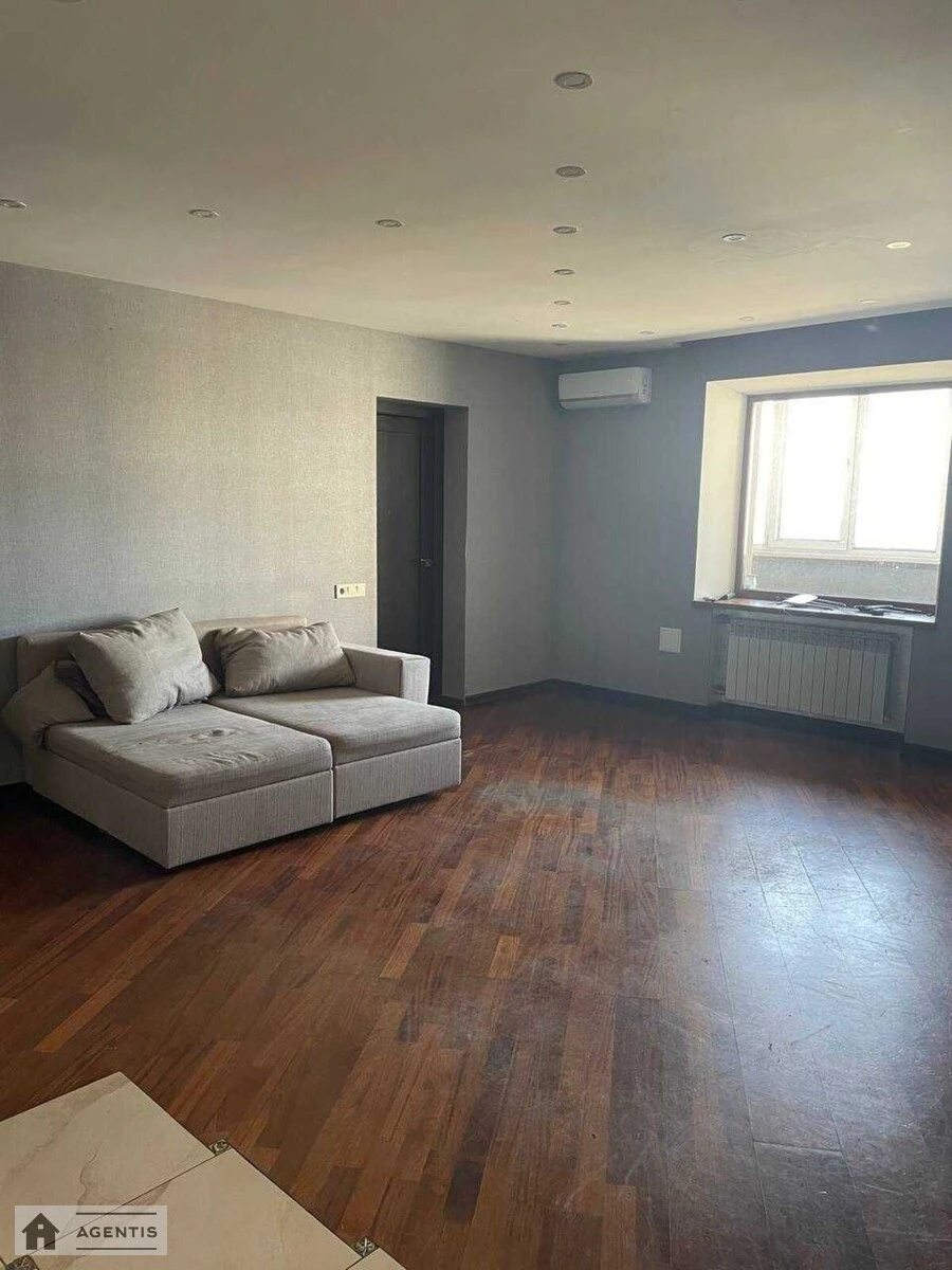 Apartment for rent. 5 rooms, 157 m², 19 floor/26 floors. 6, Bogatyrska 6, Kyiv. 