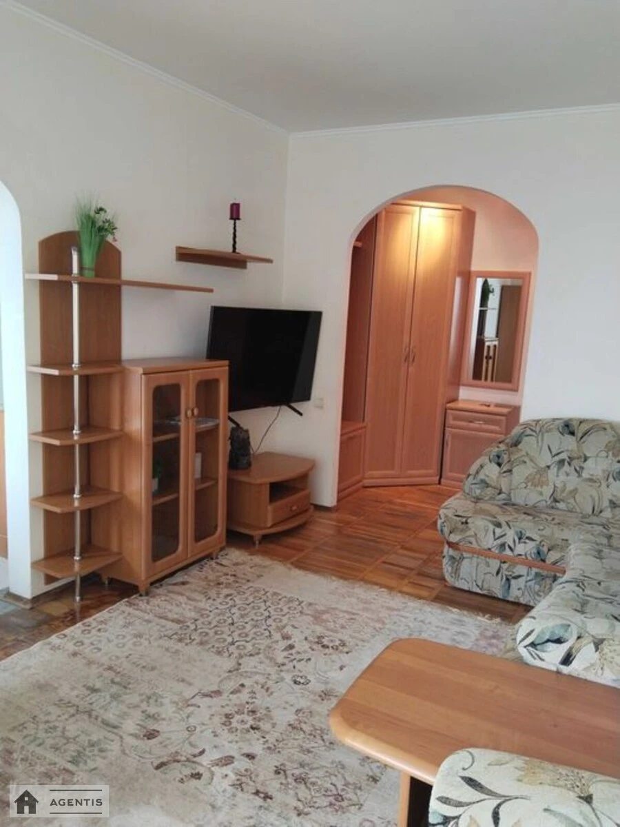 Apartment for rent. 2 rooms, 55 m², 9th floor/12 floors. 26, Geroyiv Dnipra 26, Kyiv. 