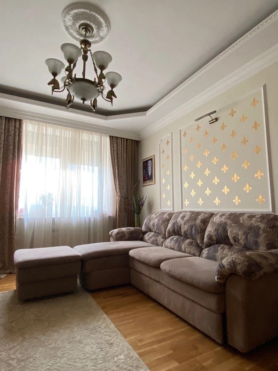 Здам квартиру. 1 room, 50 m², 8th floor/18 floors. 3, Оболонська Набережна 3, Київ. 