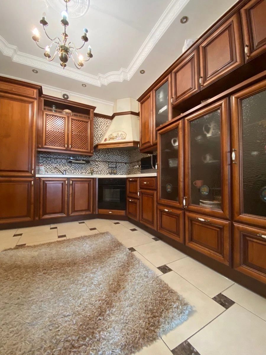 Apartment for rent. 1 room, 50 m², 8th floor/18 floors. 3, Obolonska Naberezhna 3, Kyiv. 