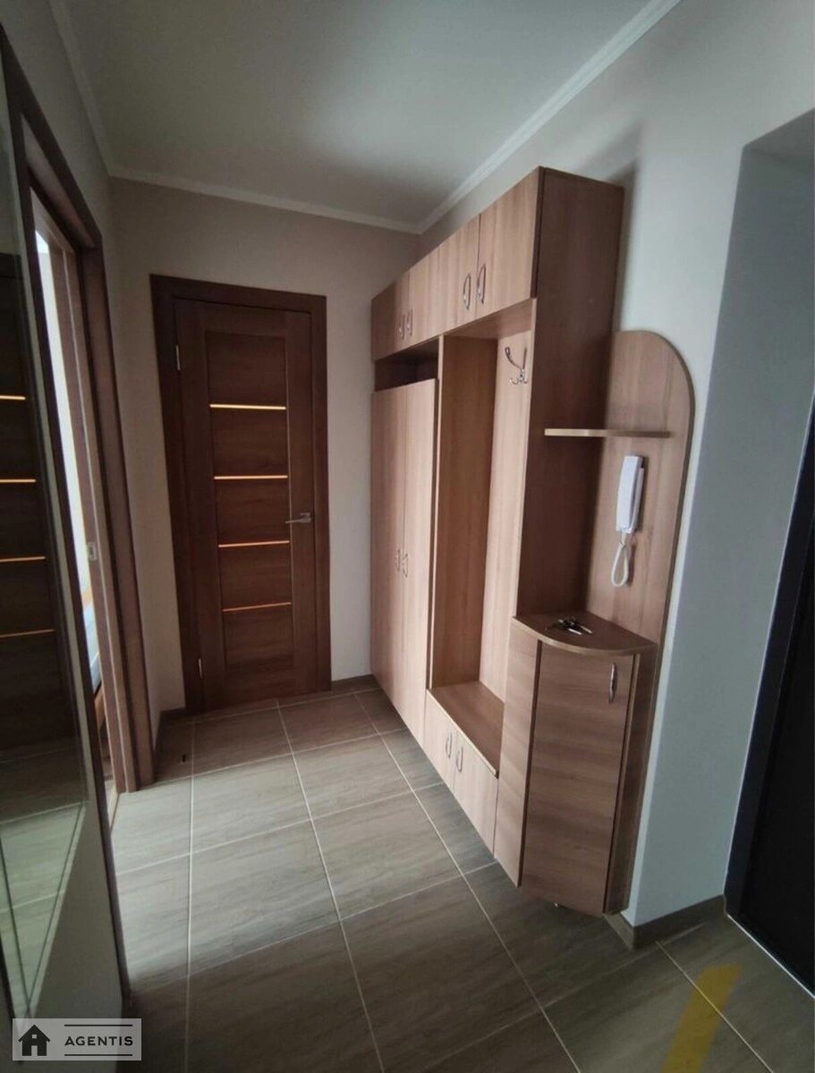 Apartment for rent. 1 room, 35 m², 3rd floor/16 floors. Knyazya Romana Mstyslavycha
4, Kyiv. 