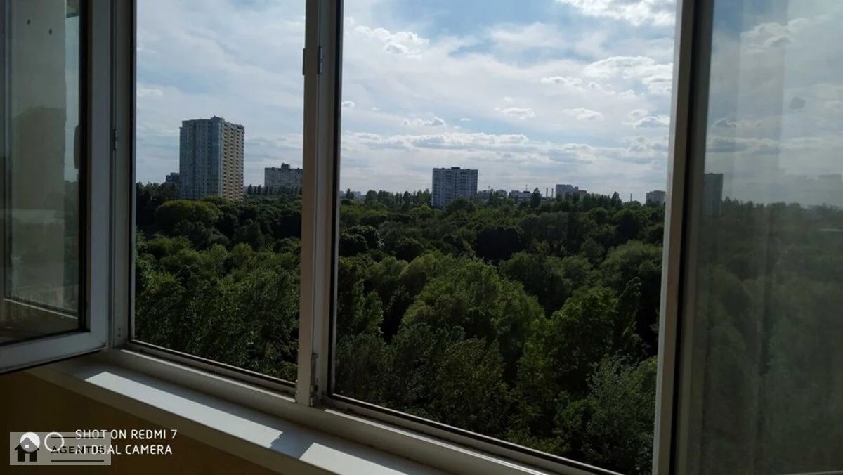 Apartment for rent. 1 room, 44 m², 11 floor/25 floors. 2, Mykhayla Dontsya vul., Kyiv. 