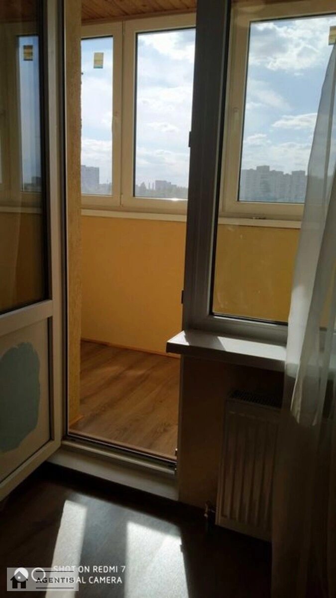 Apartment for rent. 1 room, 44 m², 11 floor/25 floors. 2, Mykhayla Dontsya vul., Kyiv. 