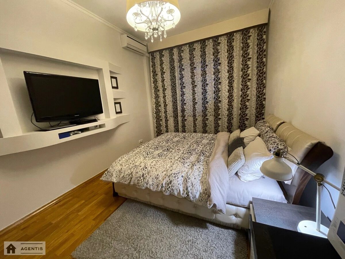 Apartment for rent. 3 rooms, 112 m², 16 floor/18 floors. 17, Kovpaka 17, Kyiv. 