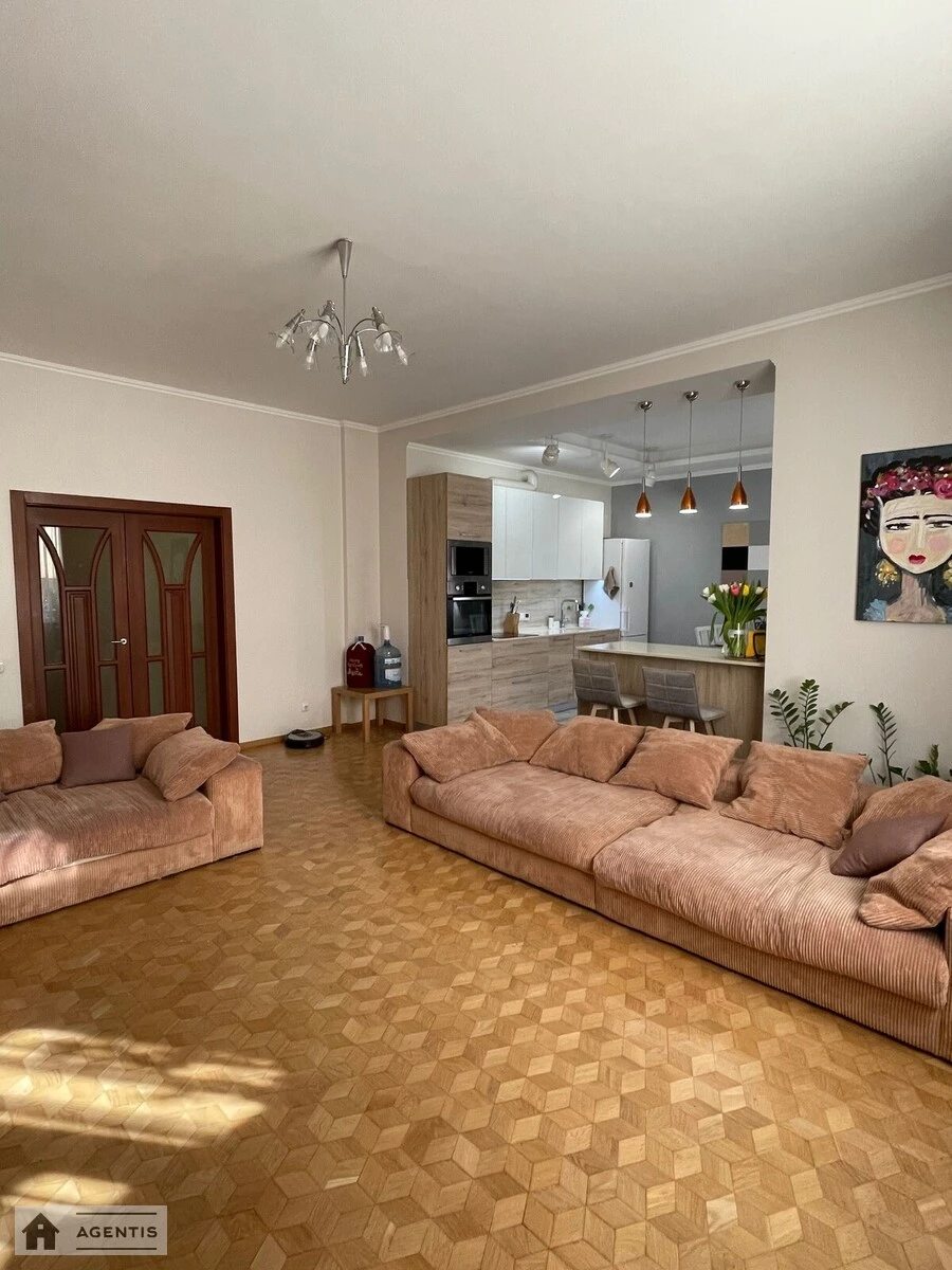 Apartment for rent. 3 rooms, 112 m², 16 floor/18 floors. 17, Kovpaka 17, Kyiv. 