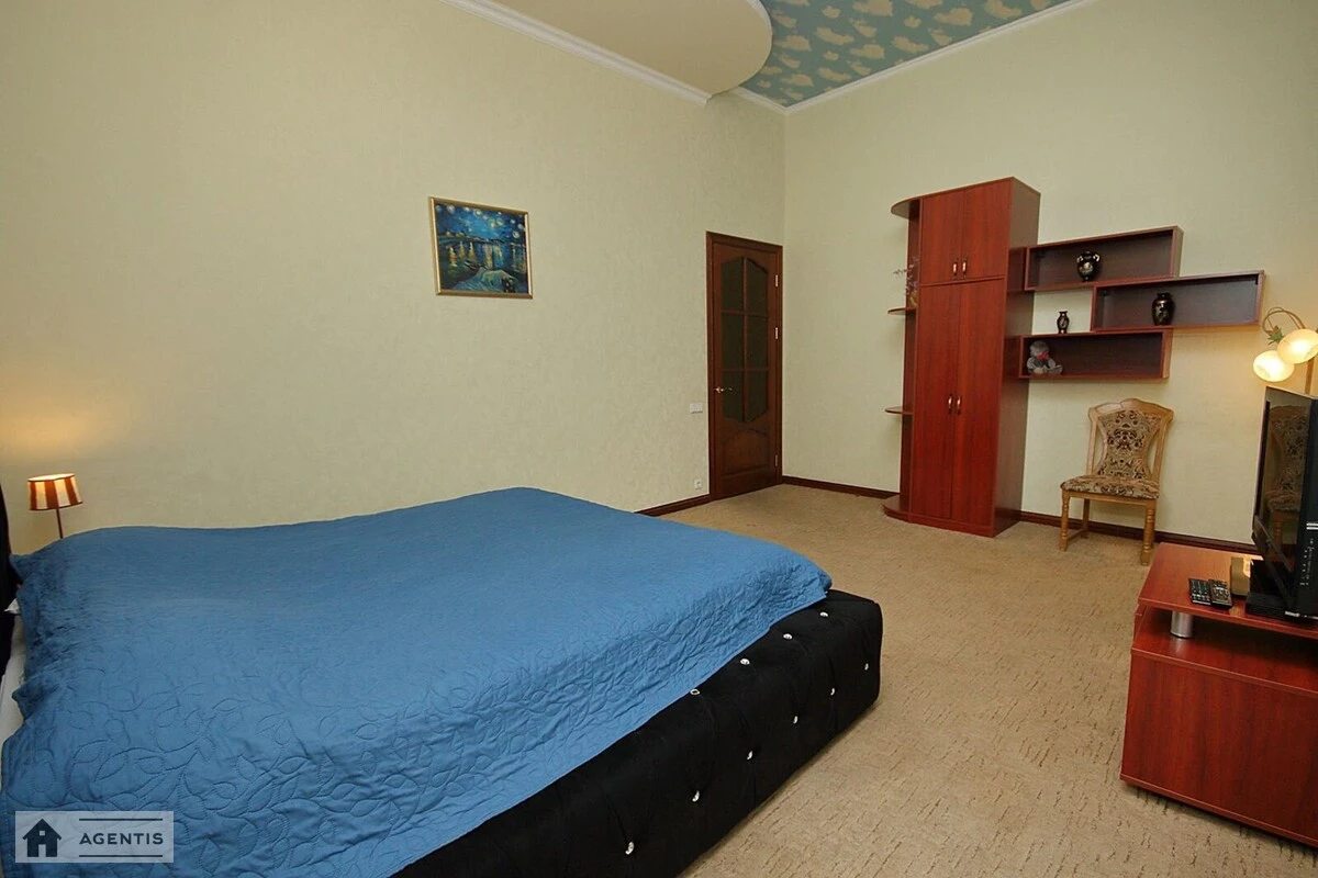 Здам квартиру. 3 rooms, 80 m², 4th floor/6 floors. Михайлівська, Київ. 