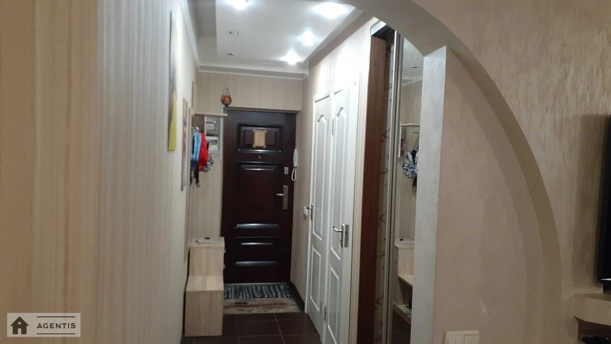 Apartment for rent. 2 rooms, 46 m², 4th floor/5 floors. Iryny Bekeshkinoyi vul. Henerala Karbysheva, Kyiv. 