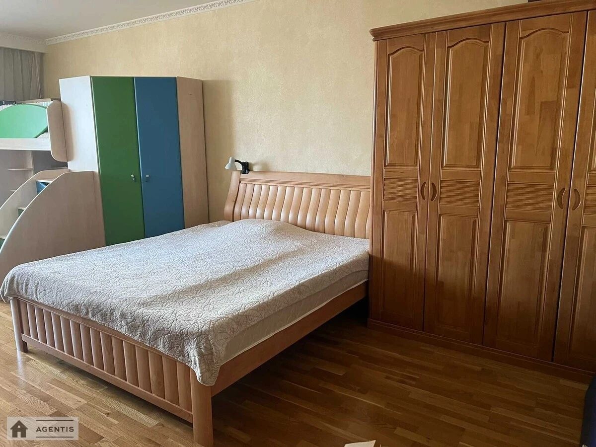 Apartment for rent. 3 rooms, 100 m², 9th floor/25 floors. 18, Mytropolyta Vasylya Lypkivskoho vul. Urytskoho, Kyiv. 