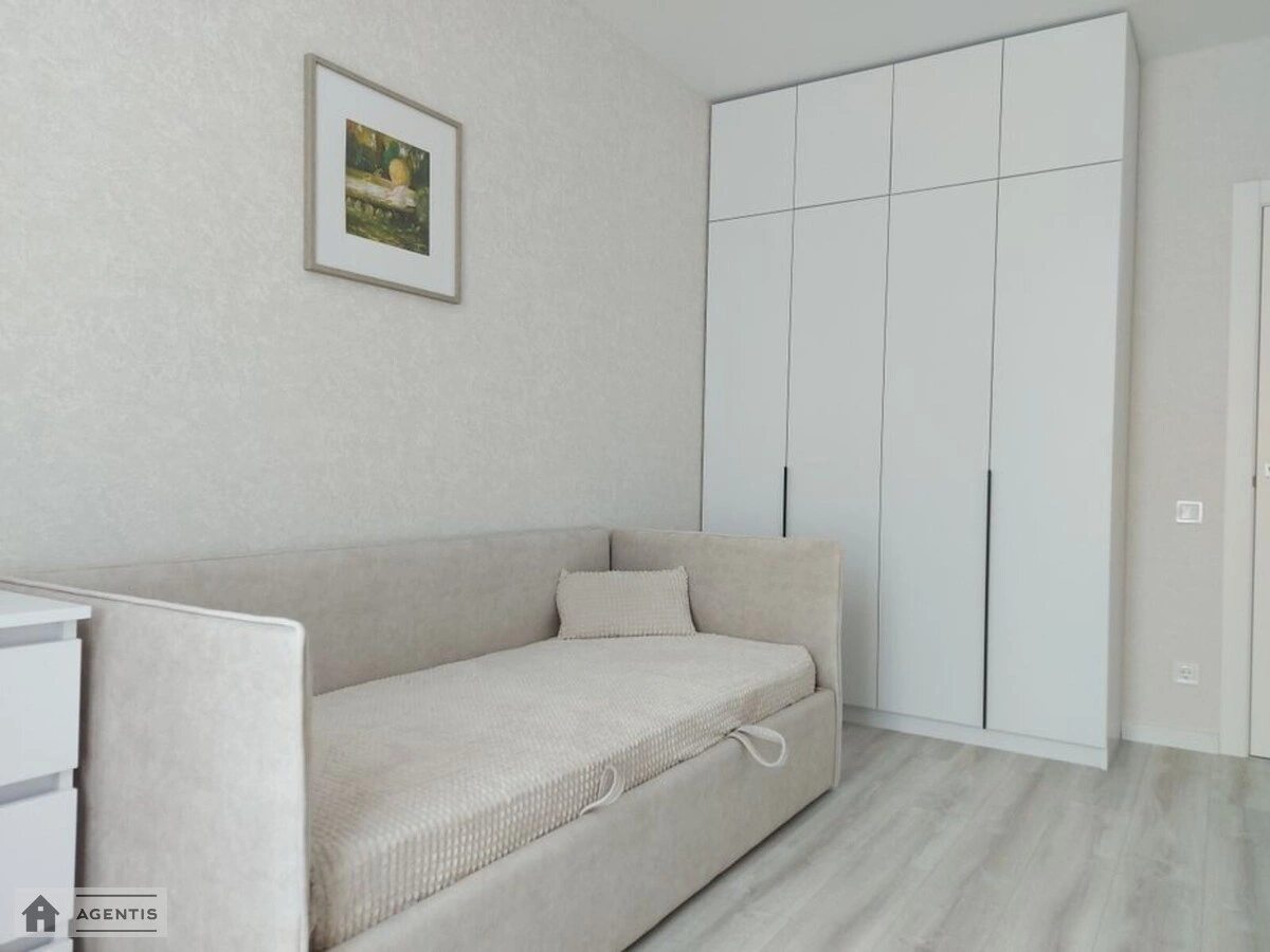 Apartment for rent. 3 rooms, 76 m², 11 floor/25 floors. Pravdy, Kyiv. 