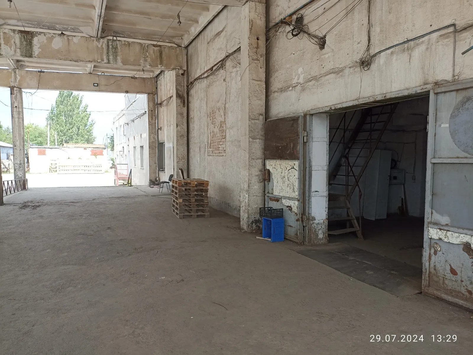 Property for sale for production purposes. 550 m². Heroev Stalynhrada ul., Dnipro. 