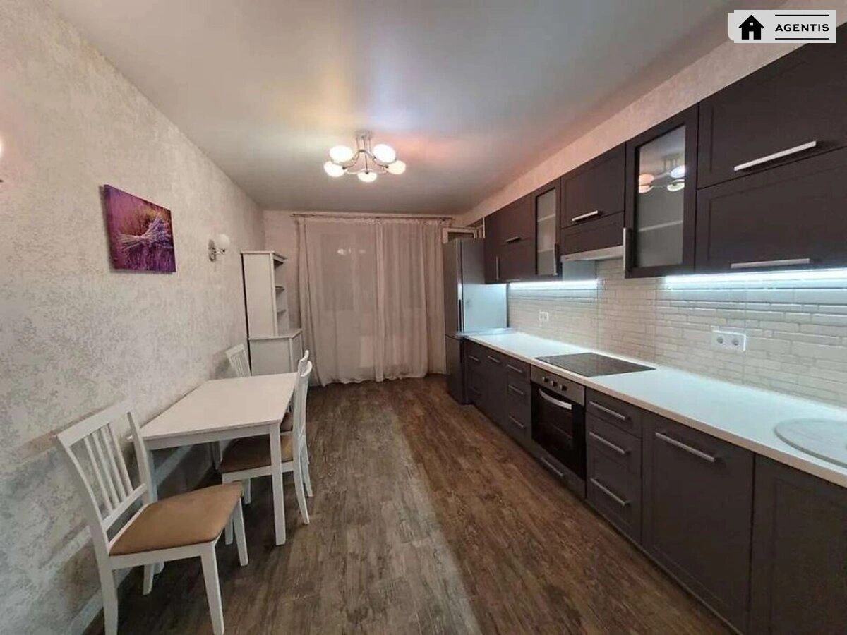 Apartment for rent. 3 rooms, 89 m², 3rd floor/25 floors. 22, Yelyzavety Chavdar vul., Kyiv. 