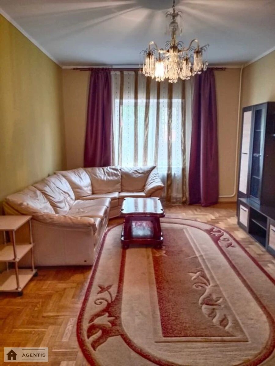 Сдам квартиру. 5 rooms, 250 m², 4th floor/4 floors. Гайдамацька вул. (Волзька), Киев. 