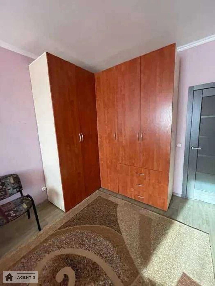 Apartment for rent. 2 rooms, 75 m², 14 floor/14 floors. 39, Myropilska 39, Kyiv. 