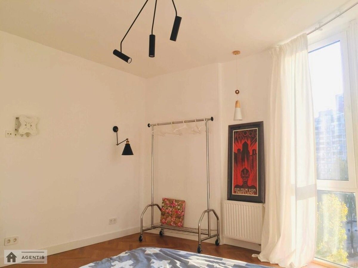 Apartment for rent. 1 room, 50 m², 7th floor/25 floors. 7, Revutckogo 7, Kyiv. 