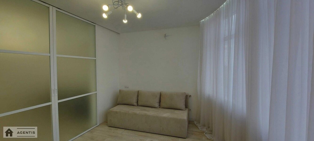 Apartment for rent. 3 rooms, 77 m², 17 floor/25 floors. 22, Anny Akhmatovoyi vul., Kyiv. 
