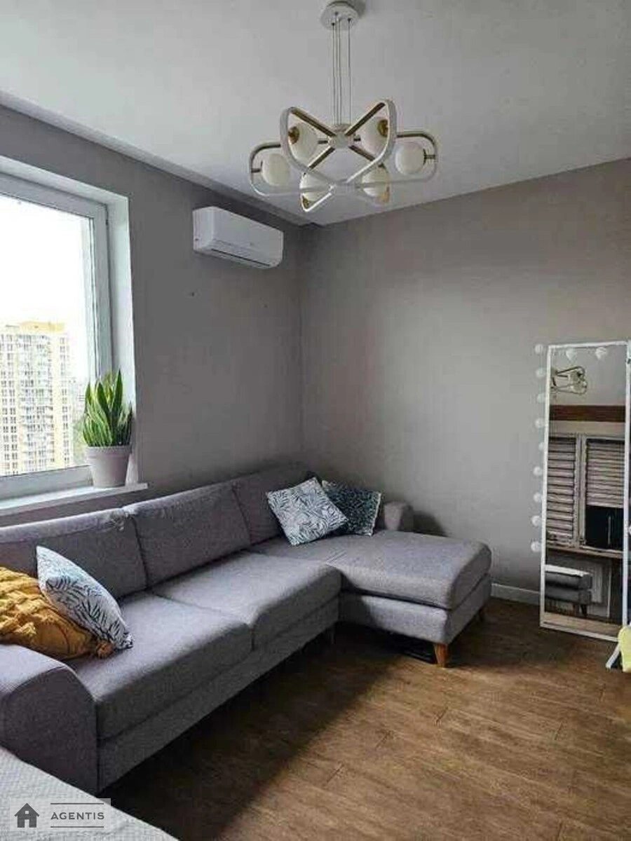 Apartment for rent. 2 rooms, 58 m², 10th floor/17 floors. 34, Serhiya Danchenka vul., Kyiv. 