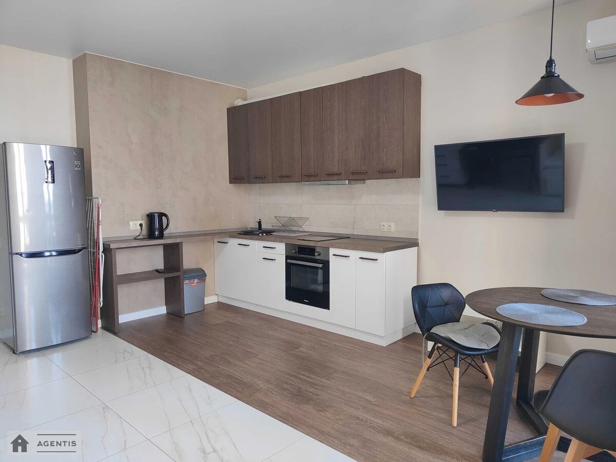 Apartment for rent. 1 room, 35 m², 9th floor/25 floors. 16, Zarichna 16, Kyiv. 
