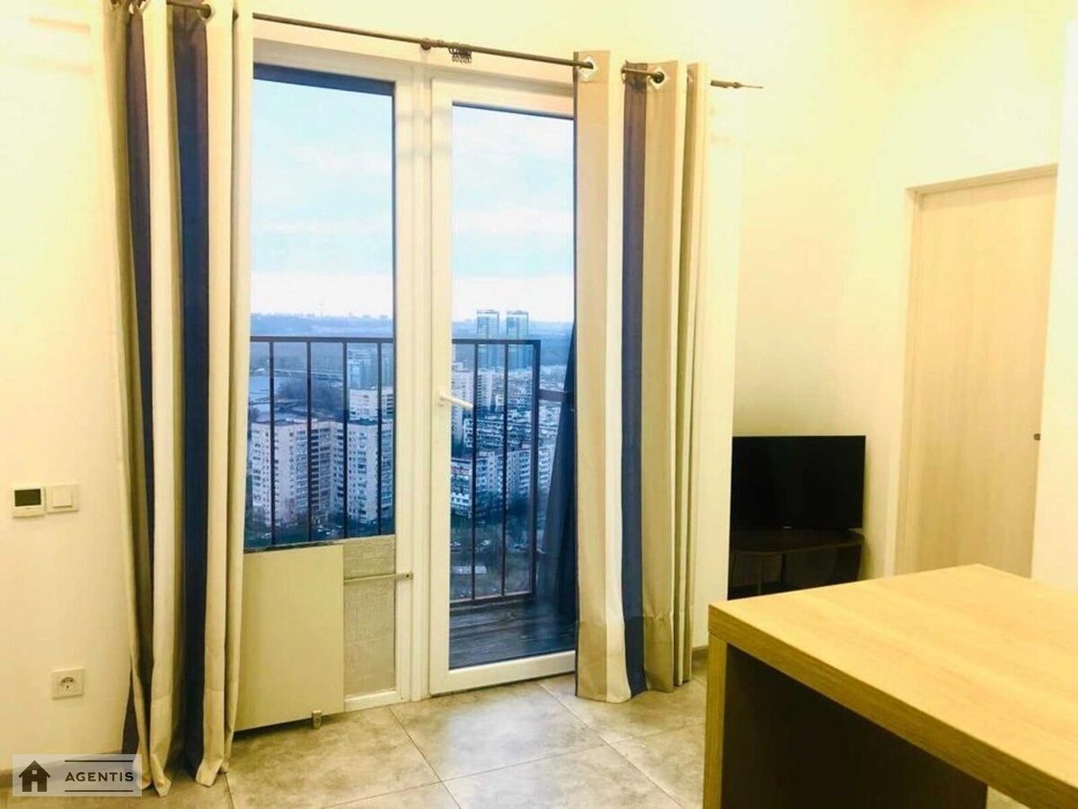 Сдам квартиру. 1 room, 40 m², 29 floor/29 floors. 15, Ованеса Туманяна вул., Киев. 