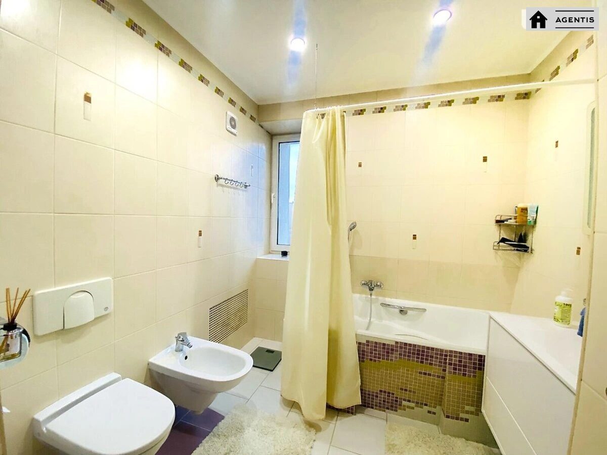 Apartment for rent. 3 rooms, 110 m², 8th floor/17 floors. 7, Pidgirna 7, Kyiv. 