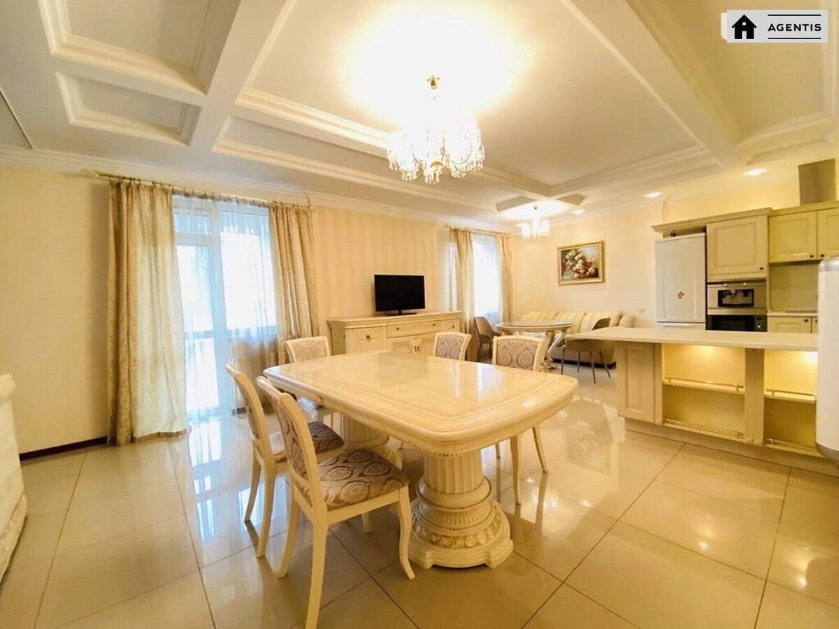 Apartment for rent. 3 rooms, 147 m², 3rd floor/23 floors. 27, Tarasa Shevchenka bulv., Kyiv. 