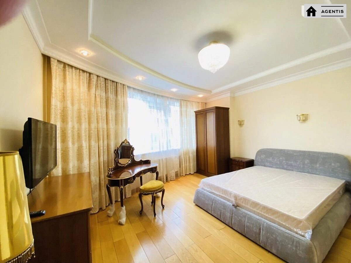 Apartment for rent. 3 rooms, 147 m², 3rd floor/23 floors. 27, Tarasa Shevchenka bulv., Kyiv. 