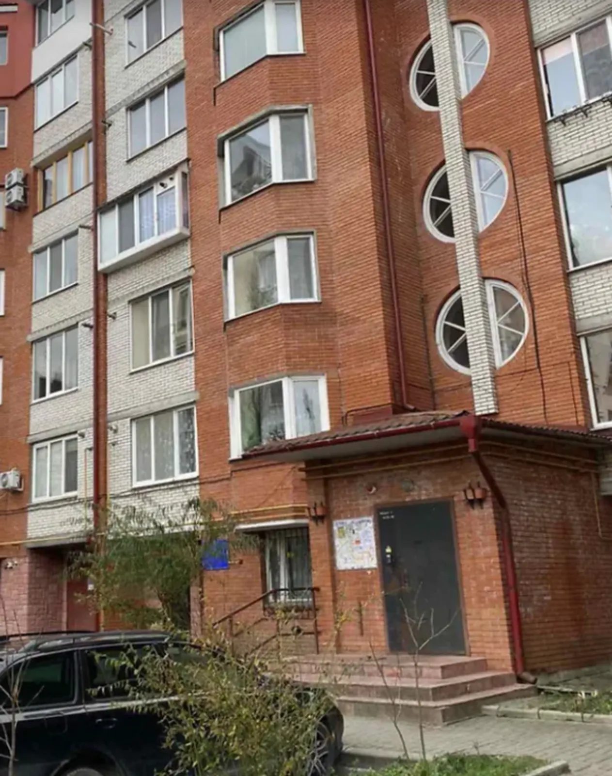 Продаж квартири 4 кімнати, 166 m², 6 пов./6 поверхів. Центр, Тернопіль. 