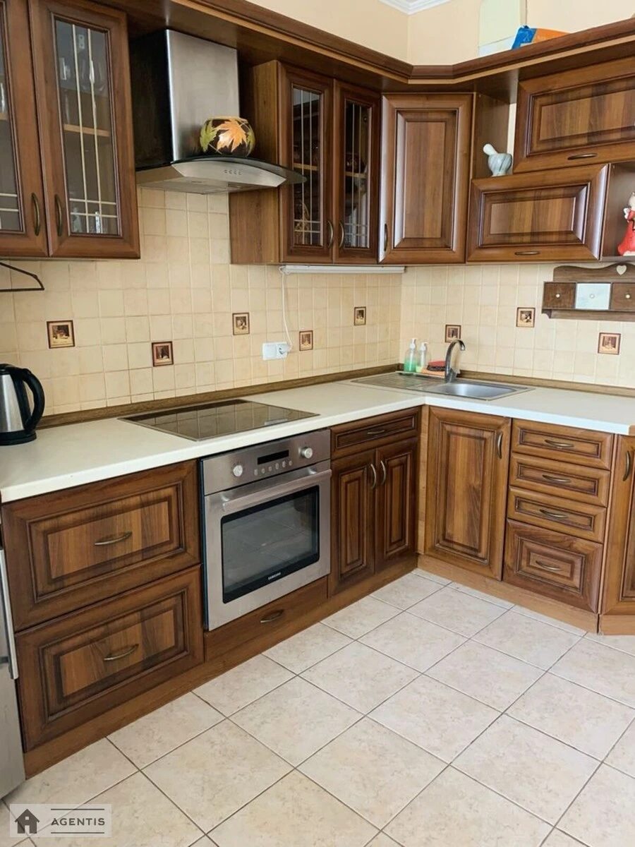 Apartment for rent. 1 room, 43 m², 18 floor/25 floors. 26, Dniprovska embankment 26, Kyiv. 