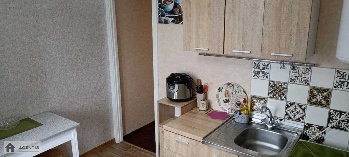 Apartment for rent. 1 room, 39 m², 8th floor/17 floors. 14, Ihorya Shamo bulv. Oleksiya Davydova, Kyiv. 