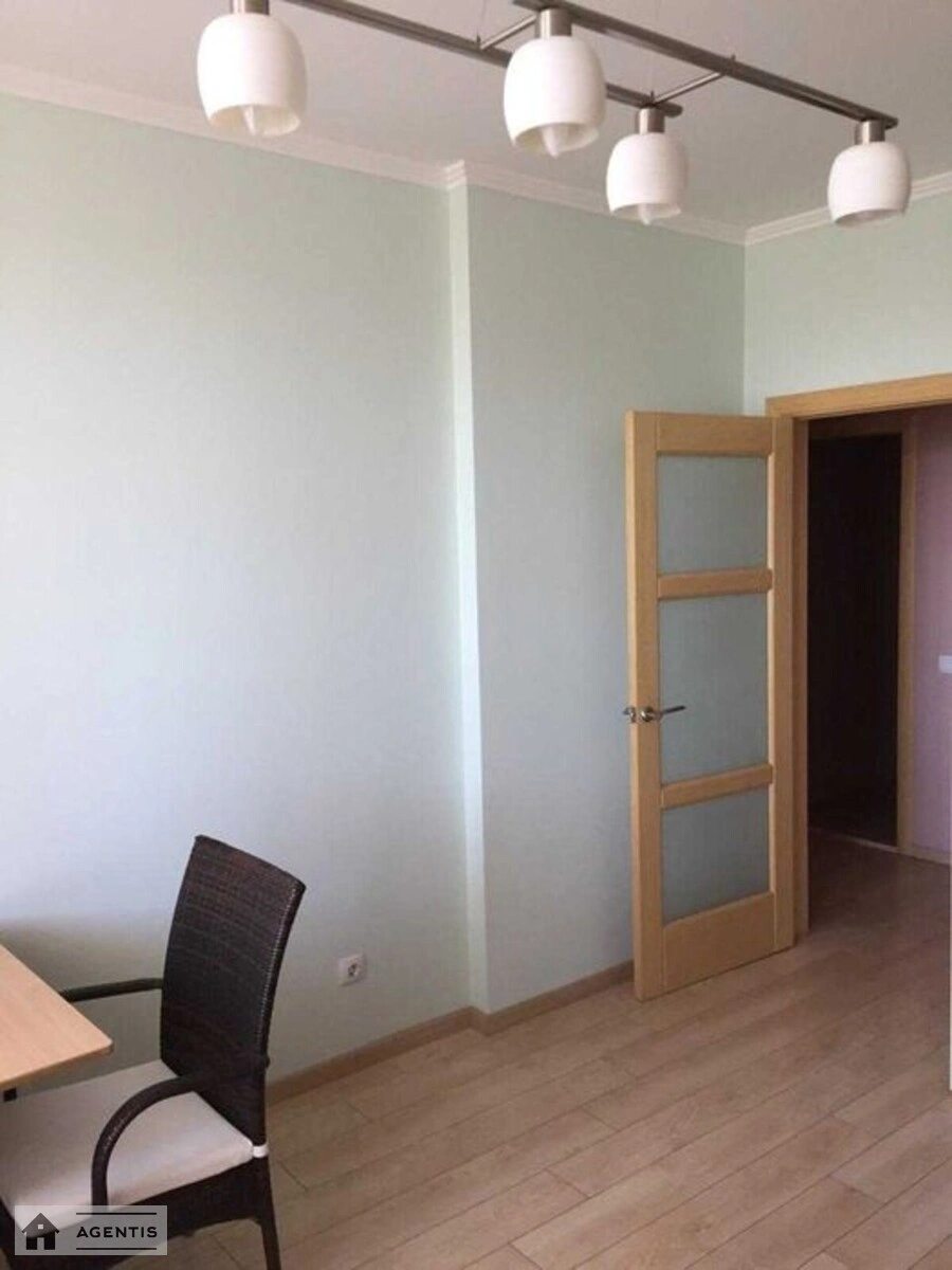 Apartment for rent. 2 rooms, 86 m², 18 floor/25 floors. 13, Golosiyivska 13, Kyiv. 