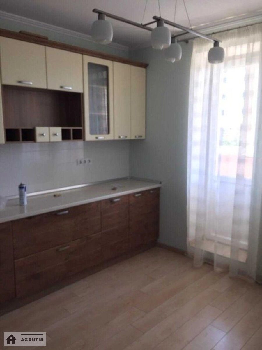 Apartment for rent. 2 rooms, 86 m², 18 floor/25 floors. 13, Golosiyivska 13, Kyiv. 