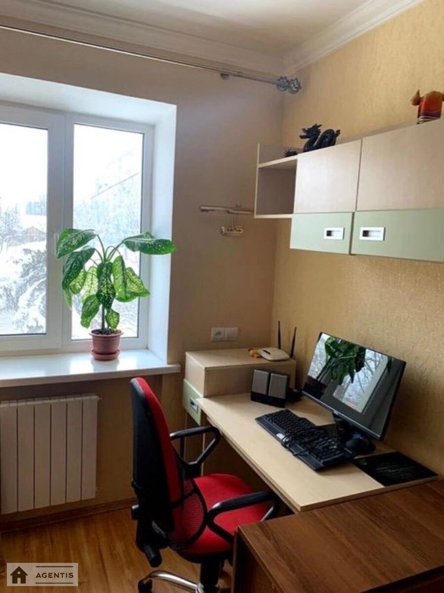 Apartment for rent. 2 rooms, 43 m², 2nd floor/5 floors. 15, Leonida Kadenyuka prosp. Yuriya Haharina, Kyiv. 