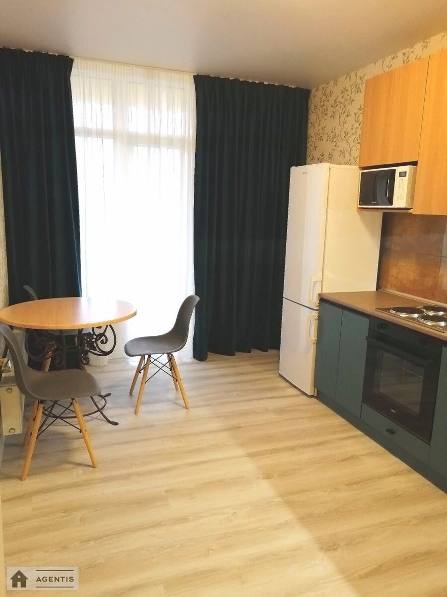 Сдам квартиру. 1 room, 37 m², 12 floor/26 floors. 12, Кадетский Гай 12, Киев. 